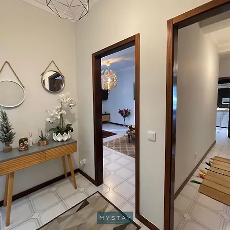 Close To Beach - Pool - Wifi - Mystay *